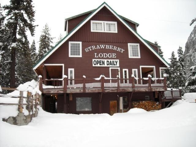 Strawberry Lodge Upper Forni Extérieur photo